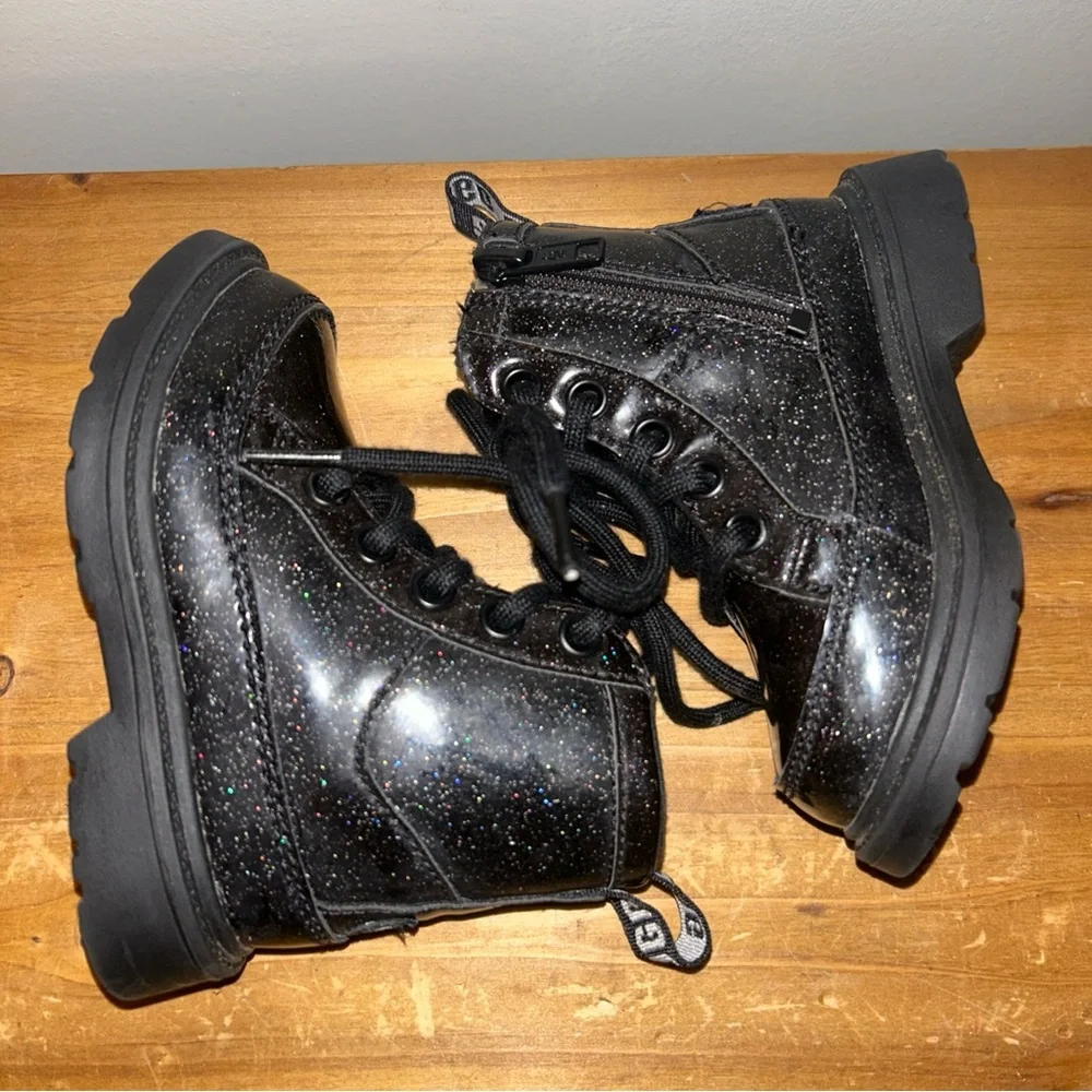 UGG Kids Robley Black Sparkle Boots Size 7C - Picture 5 of 9